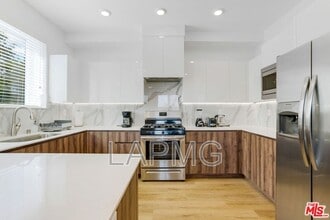 Building Photo - 4637 Laurel Canyon Blvd