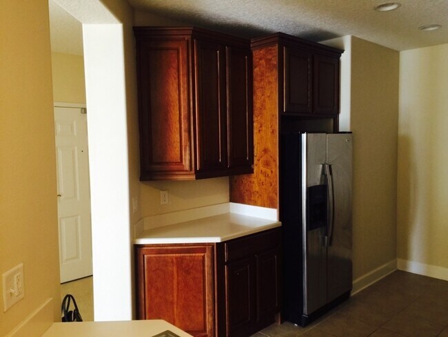 Building Photo - Luxurious 3 bed 2 bath condo with Great View in Toscana!!!