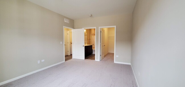 Building Photo - Emery Oak-2Br/2Ba Rental Home-First Floor,...