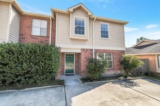 Building Photo - 10007 Emerald Creek Dr