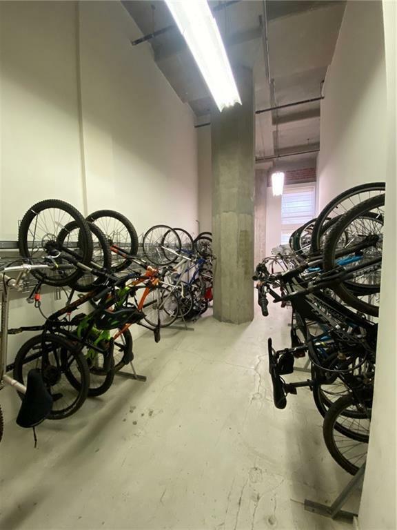 Building Photo - 2107 Grand Blvd