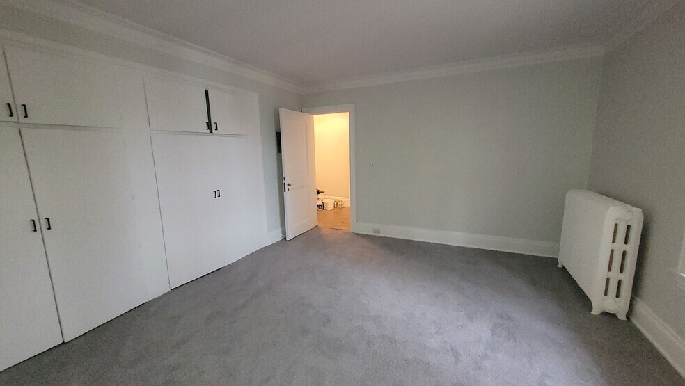 Building Photo - 516 Fountain St NE