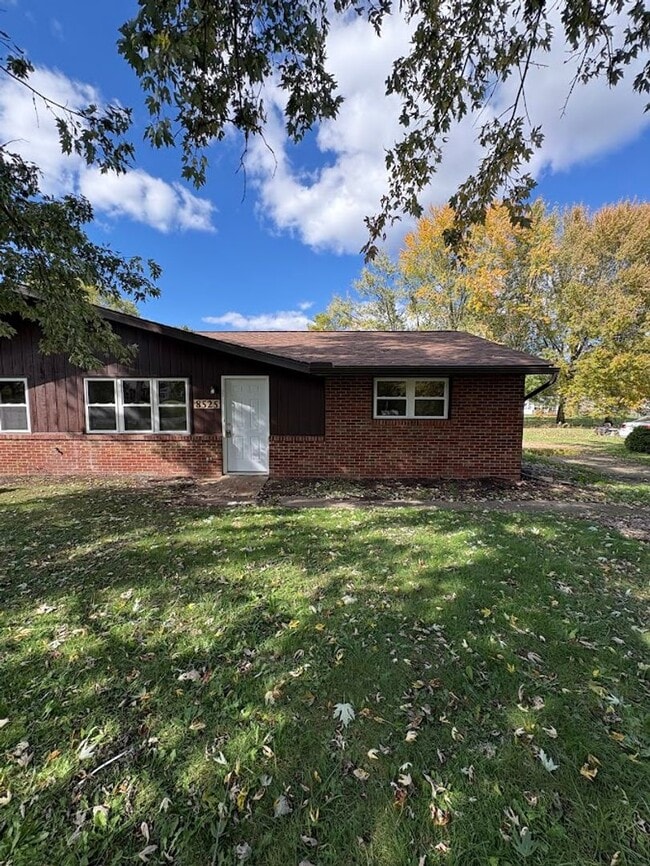 Building Photo - 8523-8525 Manchester Ave. Duplex