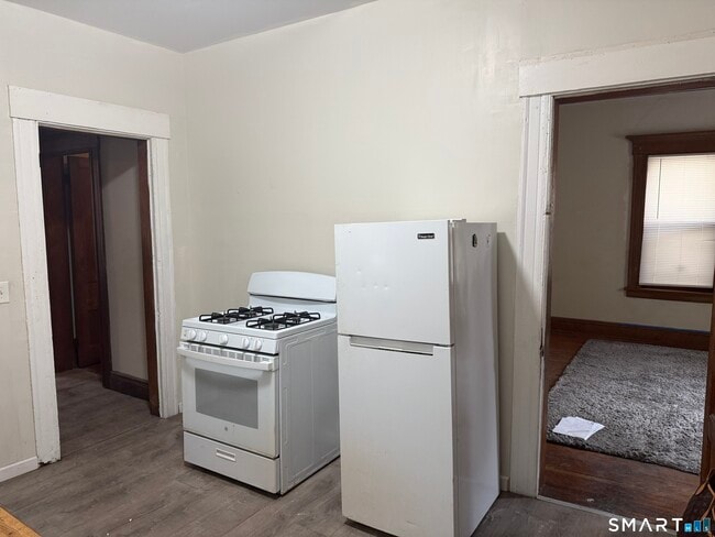 Building Photo - 1269 Park Ave