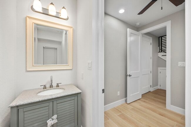 Building Photo - 2310 Detering St