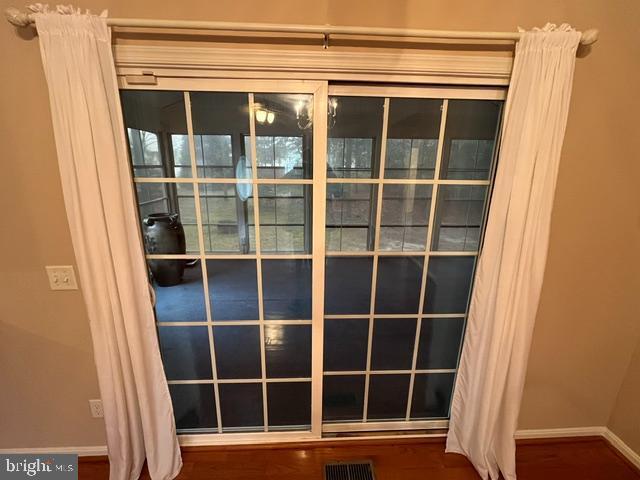 Building Photo - 30768 Oak Crest Dr