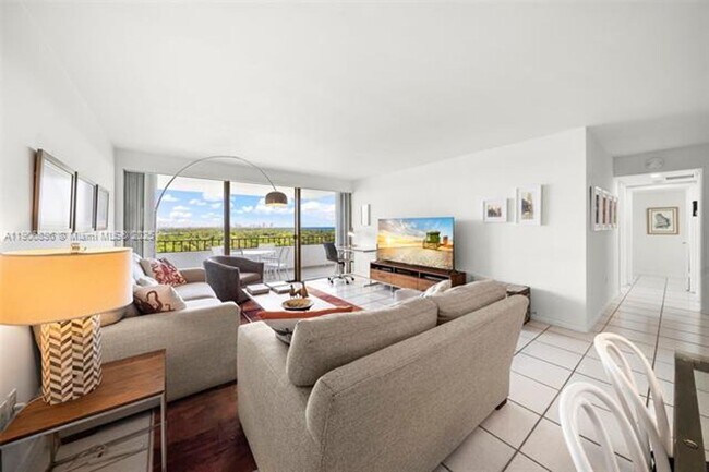 Building Photo - 155 Ocean Ln Dr