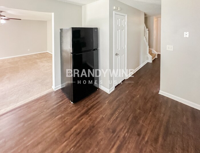 Building Photo - 2126 Mulberry Ln