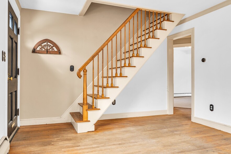 Building Photo - 12 Lee Ave