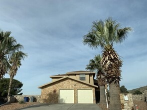 Building Photo - 6511 Amposta Dr