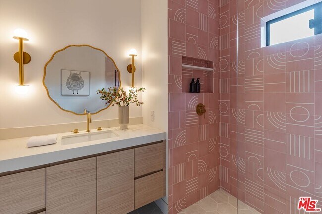 Building Photo - 9455 Eden Dr