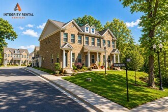 Building Photo - 465 Kinnerton Pl