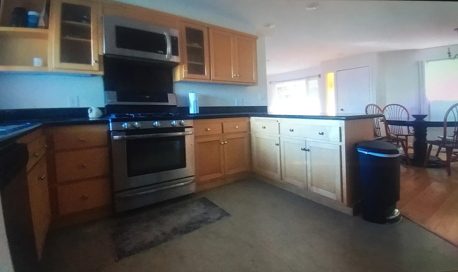 Building Photo - 1600 Henry Ridge Mtwy