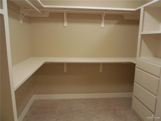 Building Photo - 35 N 23rd St