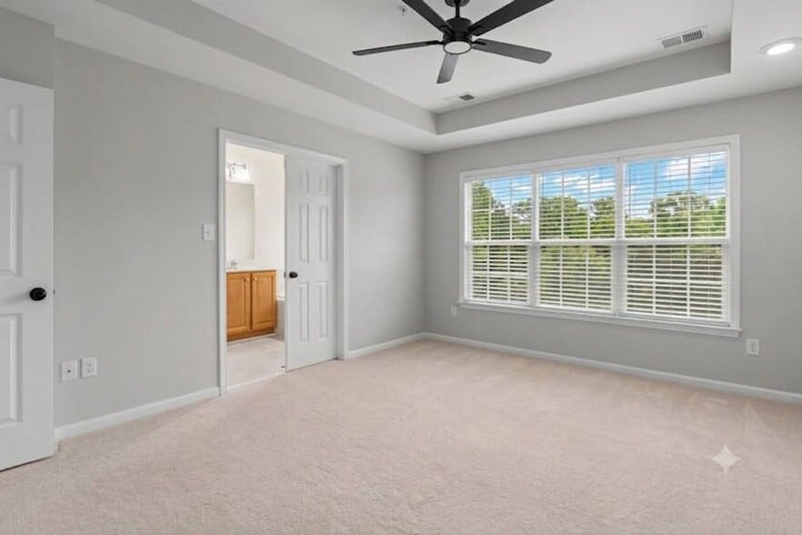 Building Photo - 1056 Pipistrelle Ct