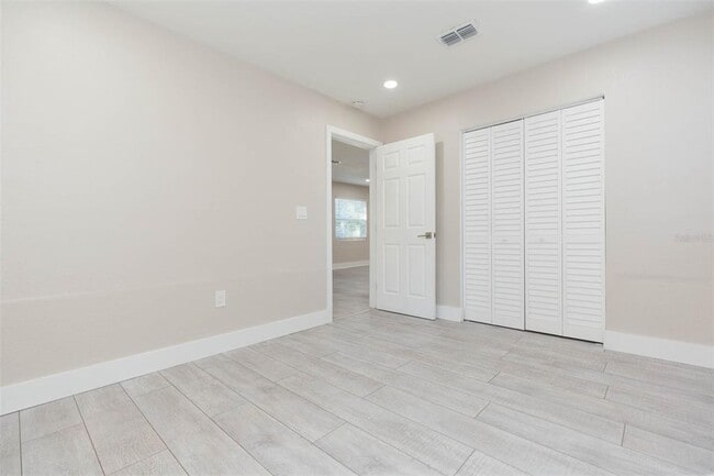 Building Photo - 4203 W Oklahoma Ave