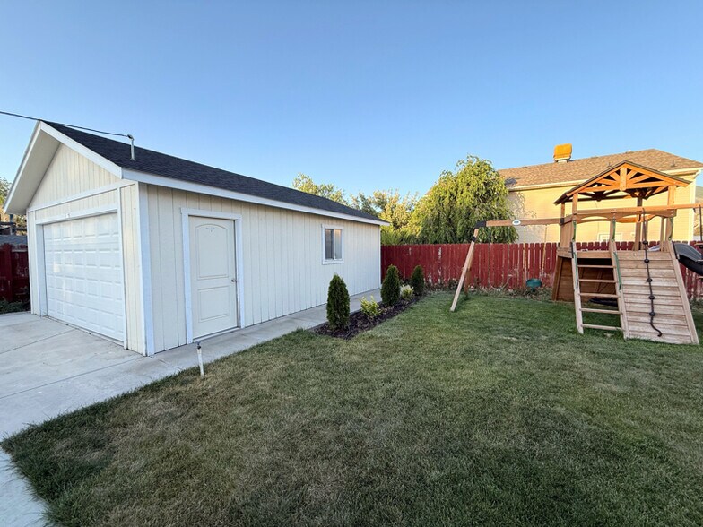 Building Photo - 1129 S 1660 E