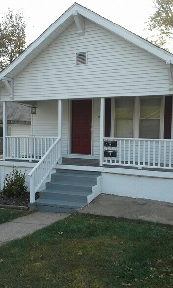 Building Photo - 1118 E Dunklin St