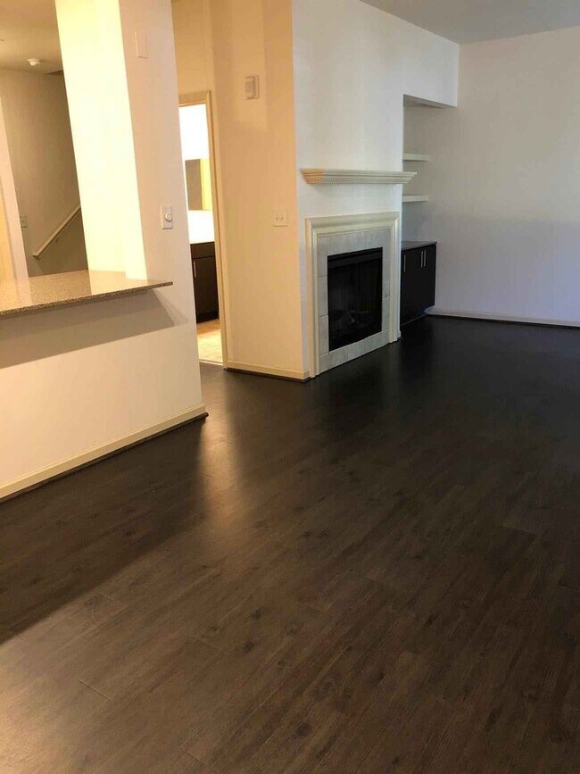 Building Photo - 4241 Summit Corner Dr