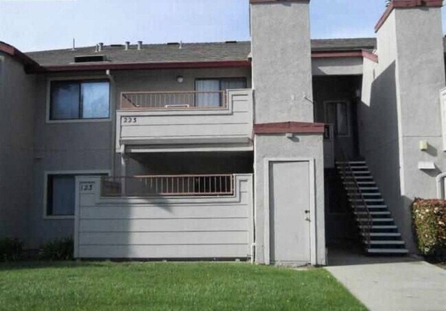 Floorplan - Bay Area Rentals