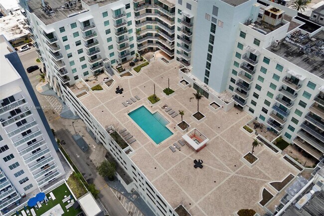 Building Photo - 140 S Dixie Hwy