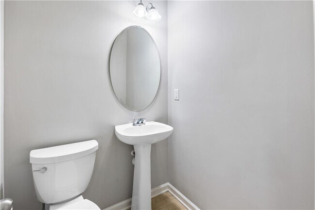Building Photo - 4963 Vireo Dr