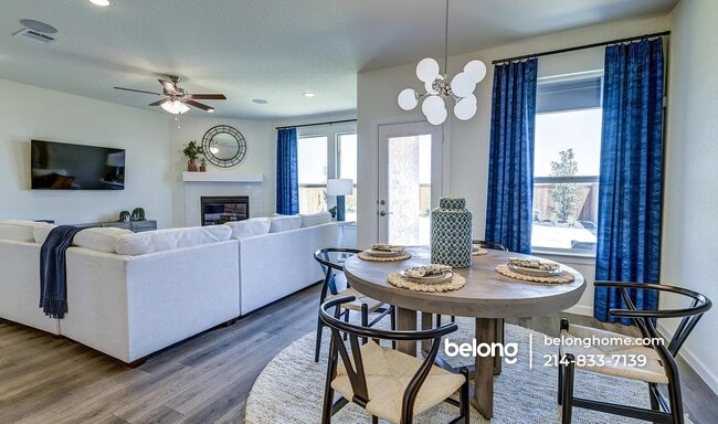 Building Photo - 422 Hazeltine Rd