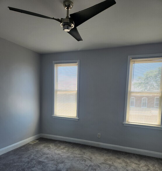 Front Bedroom - 614 McKewin Ave
