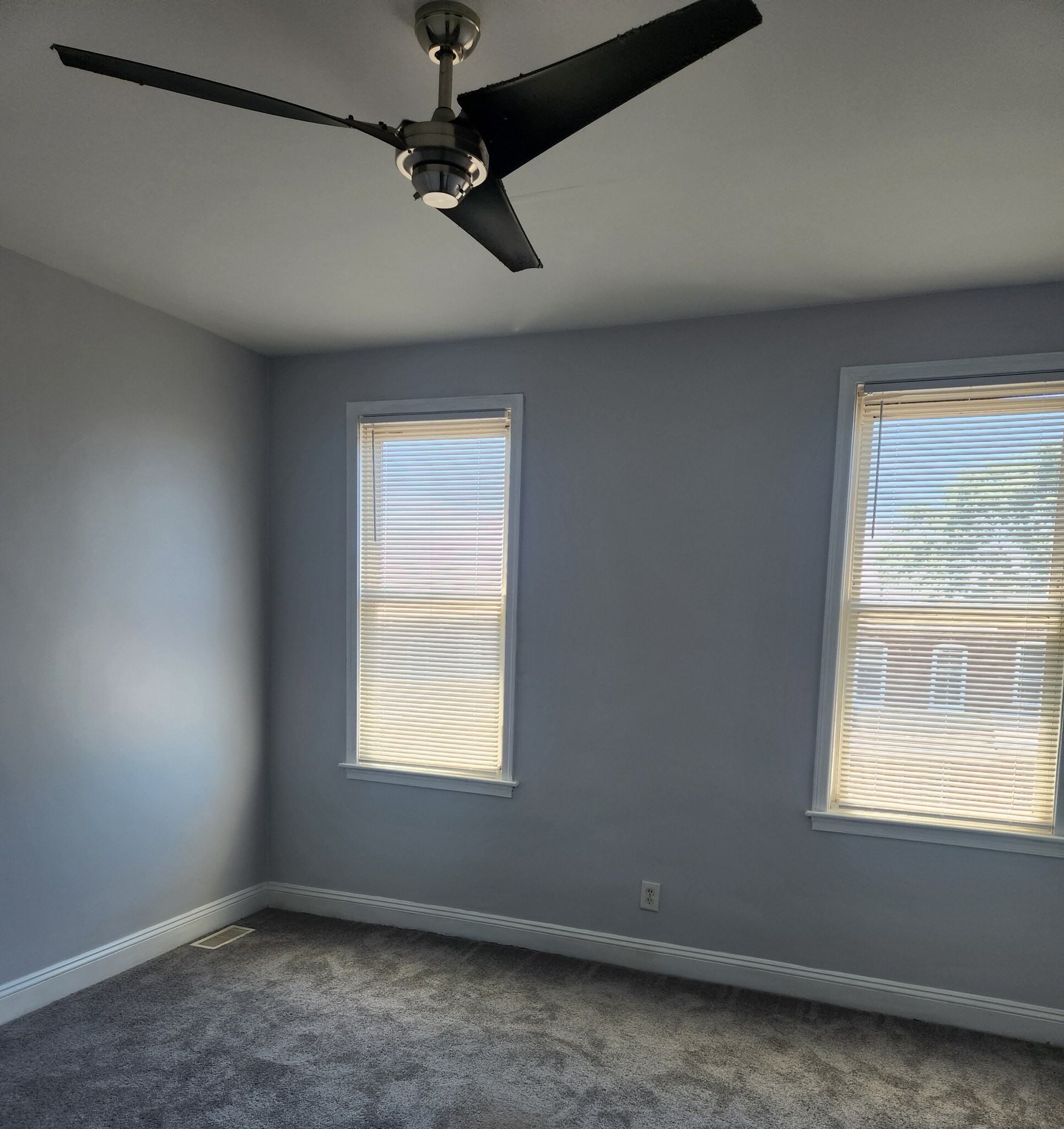 Front Bedroom - 614 McKewin Ave