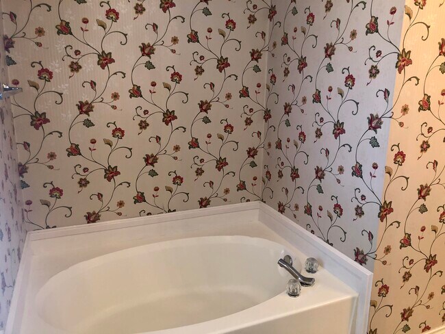 Building Photo - 26 Wellington Dr