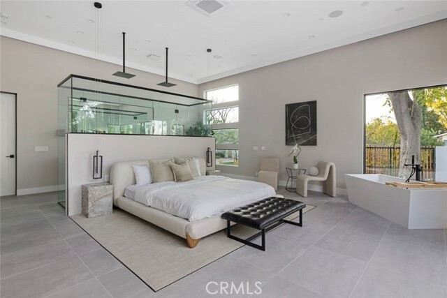 Building Photo - 22020 Alizondo Dr