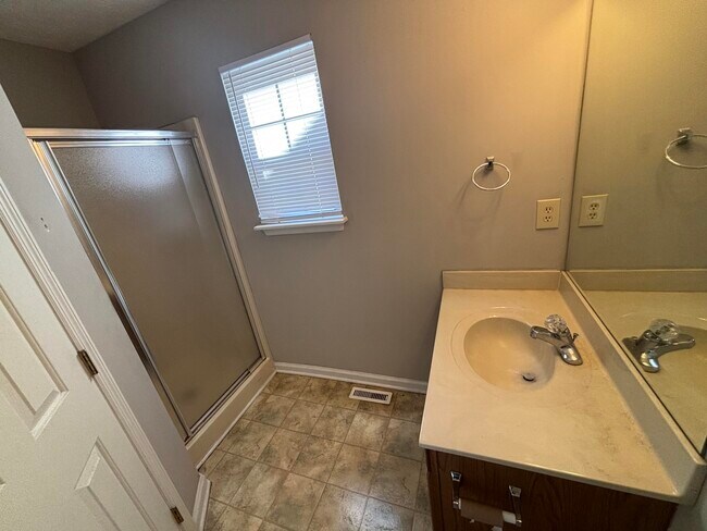 Building Photo - 2724 Hayden Park Ln