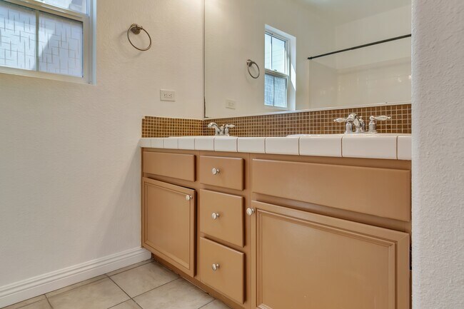 Building Photo - 8798 Nozay Ln
