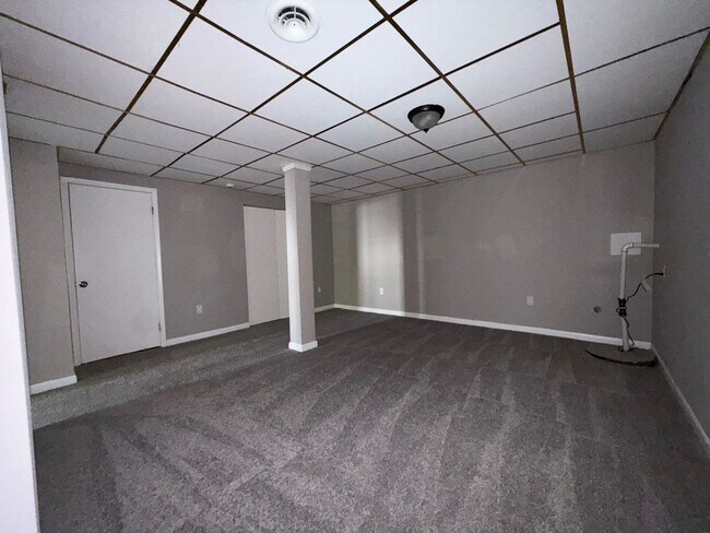 Building Photo - Beautiful Three-Bedroom Home In Baltimore