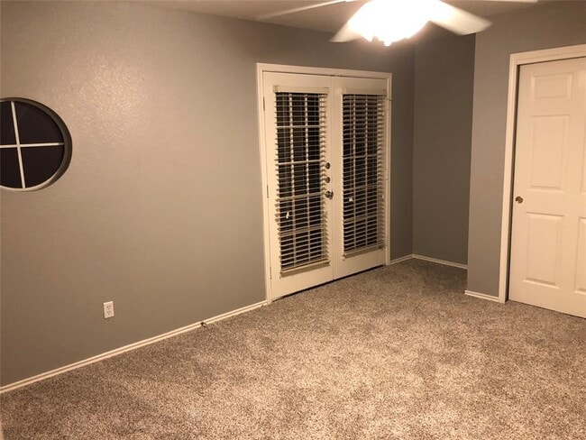 Building Photo - 2508 Jesse Owens Dr