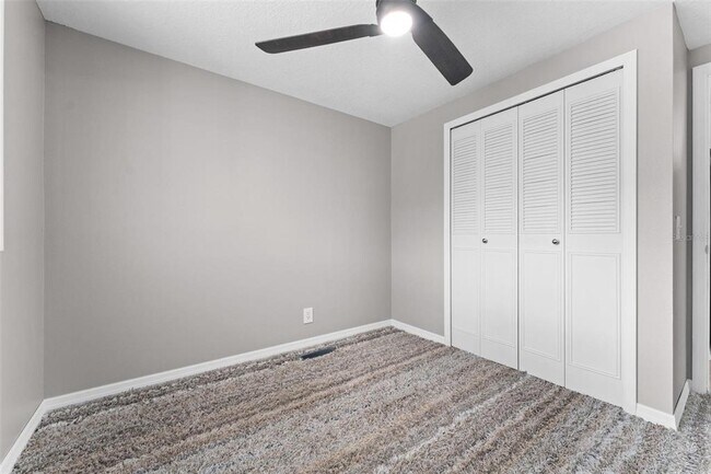 Building Photo - 2714 Vindale Rd