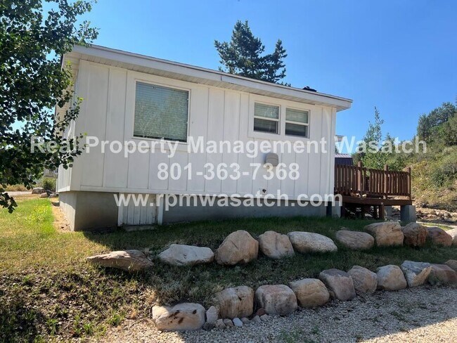 Building Photo - 1388 Country Ln