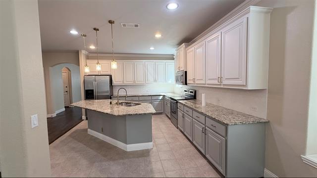 Building Photo - 4203 Magnolia Rd