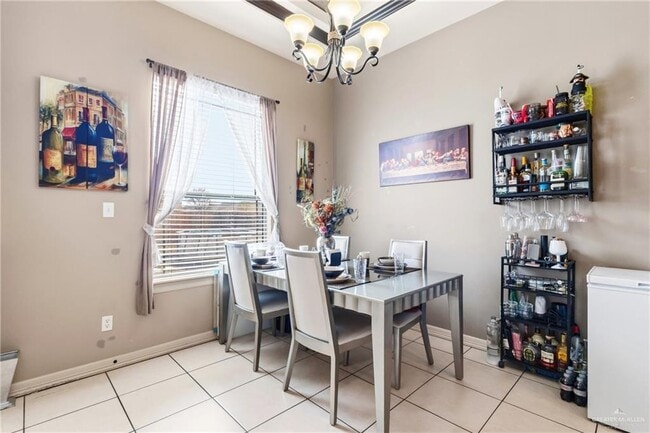 Building Photo - 19 Canela Ave