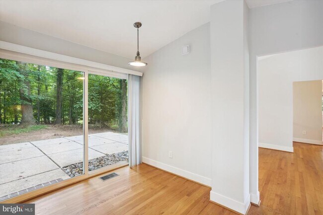 Building Photo - 8206 Stone Trail Dr