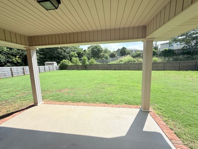 Building Photo - Stunning 3-Bedroom, 2-Bathroom Home in Mad...