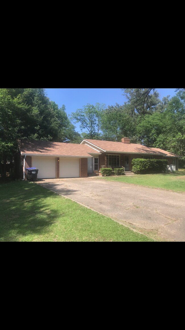 Primary Photo - 903 Kenwood Ln