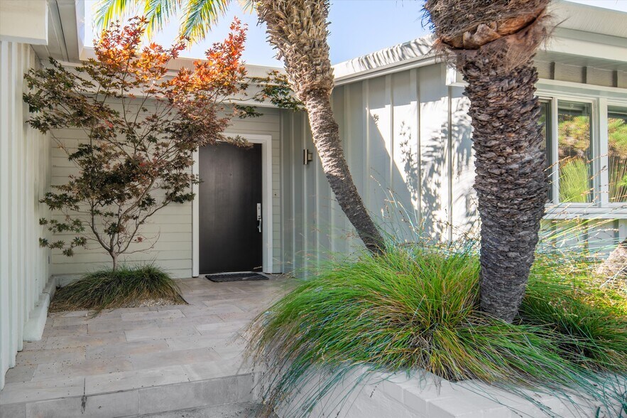 Building Photo - 15355 Stonewood Ter