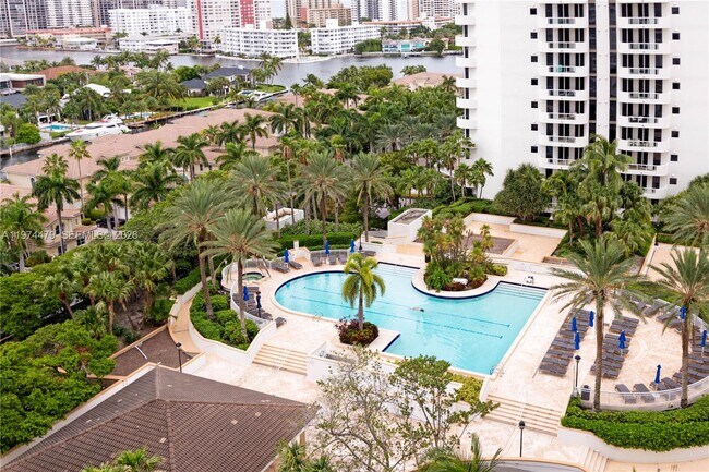 Building Photo - 21205 NE 37th Ave