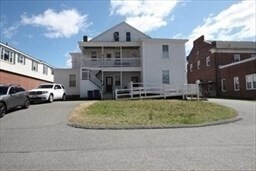 Building Photo - 122 Elm St