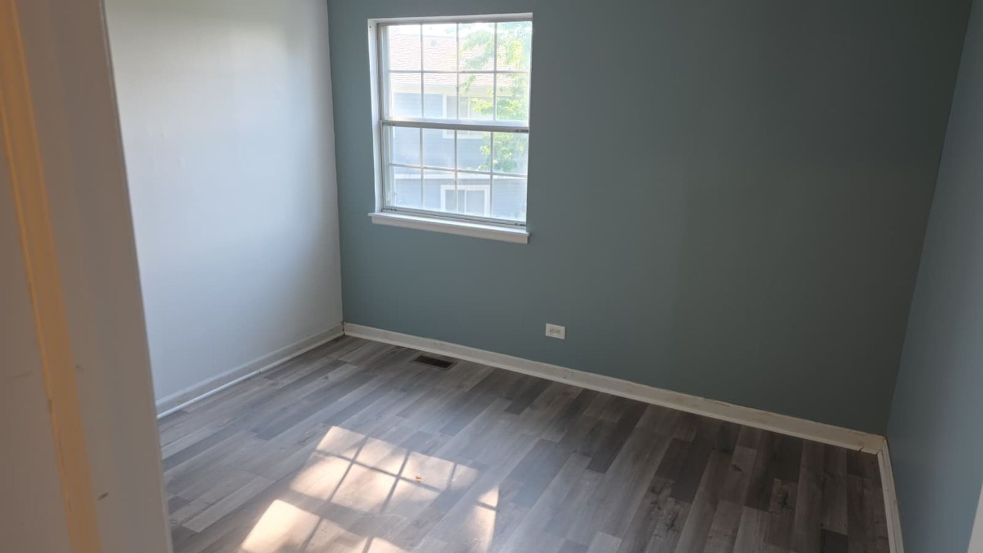 Building Photo - 505 Nebraska Cir