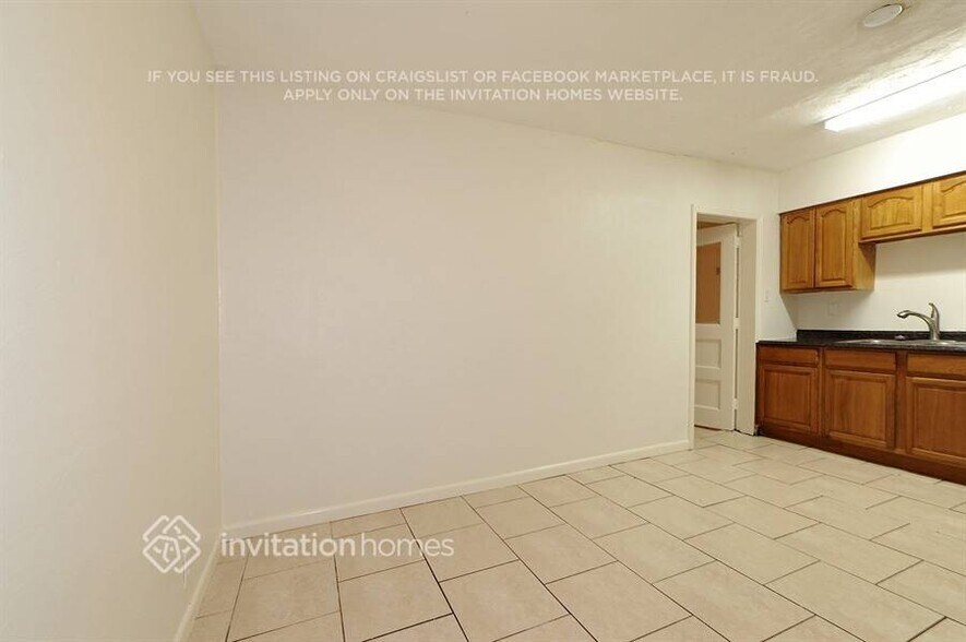 Building Photo - 4433 Bass St