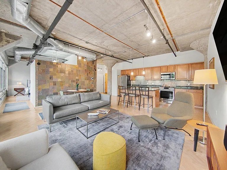 Building Photo - 315 2nd St