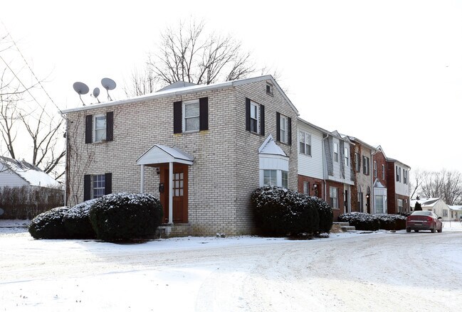 Building Photo - 7044-7198 Paxton Rd