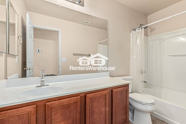 Building Photo - 11246 W Chase Dr